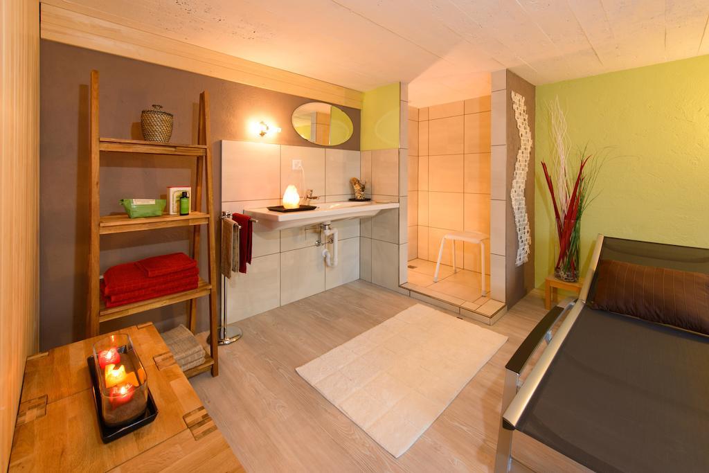 Apartment Efeu "Mit Stil & Tradition" Grächen Habitación foto